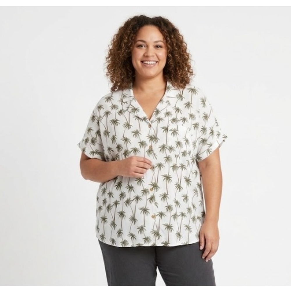 LUSH White Green Palm Tree Print‎ Beach Vacation Super Soft Button Down 3X